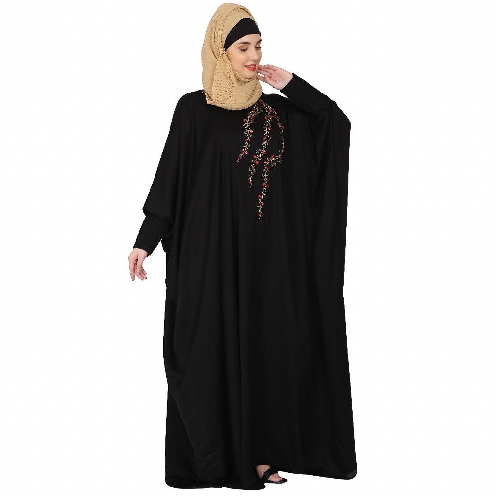 Embroidery Kaftan with pleated sleeves Black